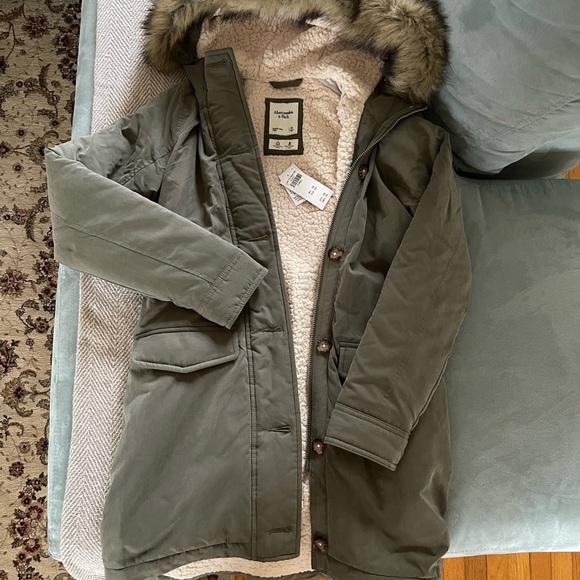 Abercrombie Parka brand new! - Picture 2 of 5